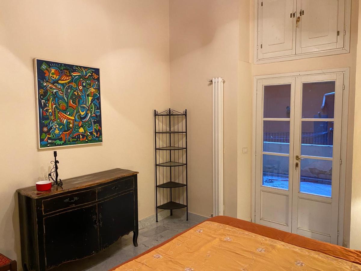 Renovated Apartment With 3 Bedrooms In An Historic Palazzo Between Port And Old Town 利沃诺 外观 照片